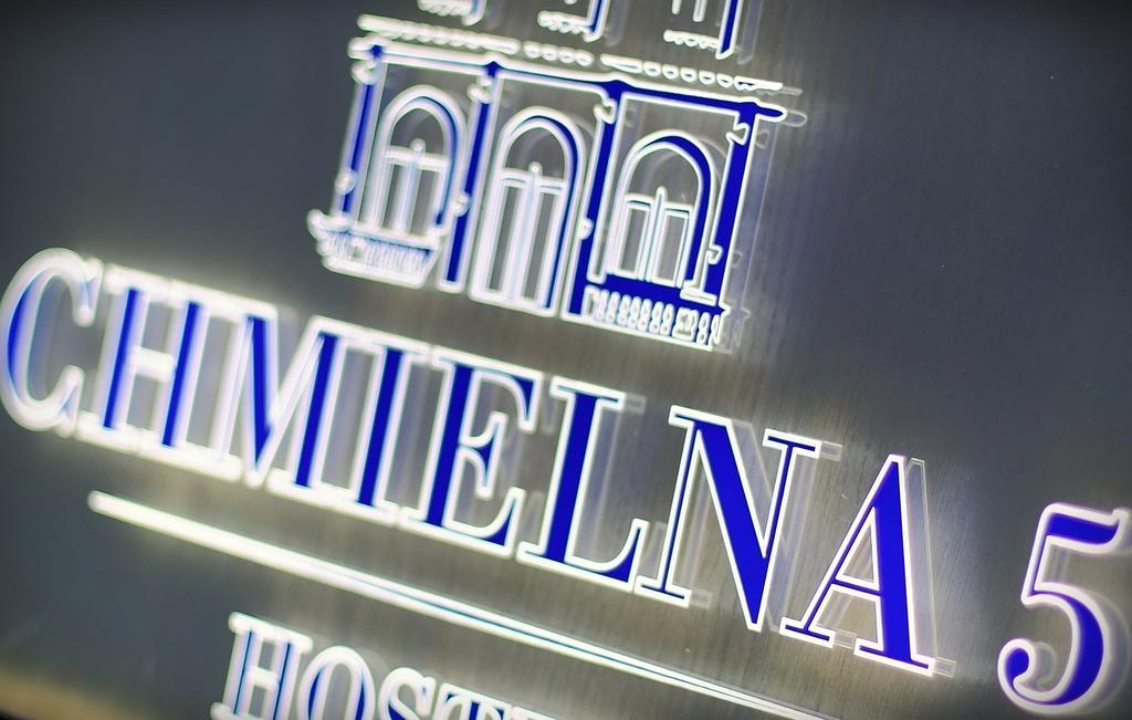 Chmielna 5 & *