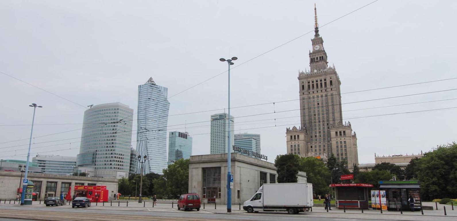 Chmielna 5 & Vandrerhjem Warszawa